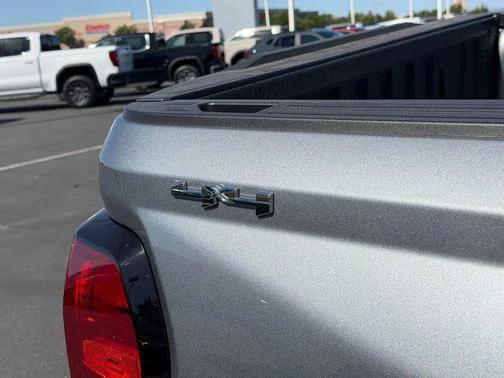 New 2026 Sterling Metallic GMC Elevation image 6