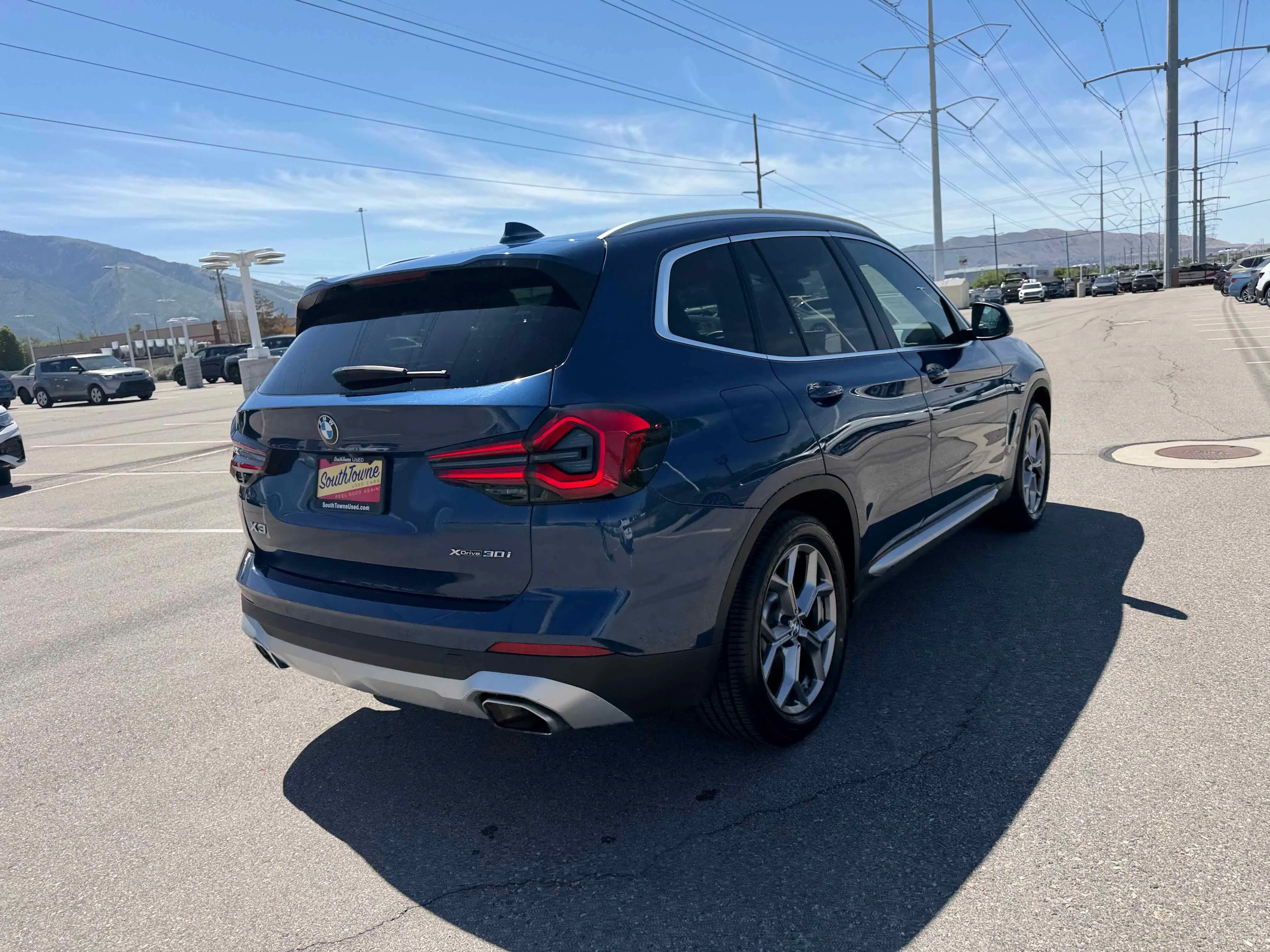 Used 2023 Phytonic Blue Metallic BMW xDrive30i image 7