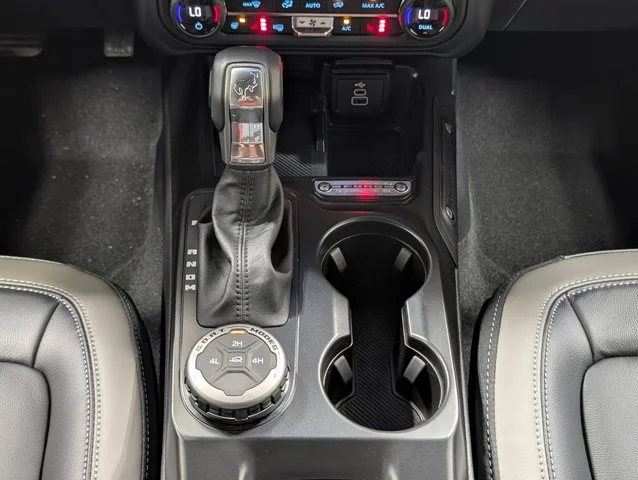 New 2026 Oxford White Ford Outer Banks® image 37
