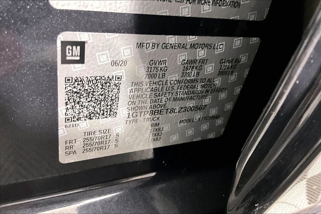 Used 2020 Black GMC SLE image 19
