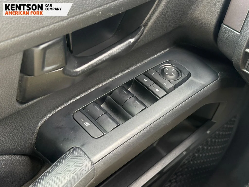 Used 2025 Silver Toyota SR5 image 19
