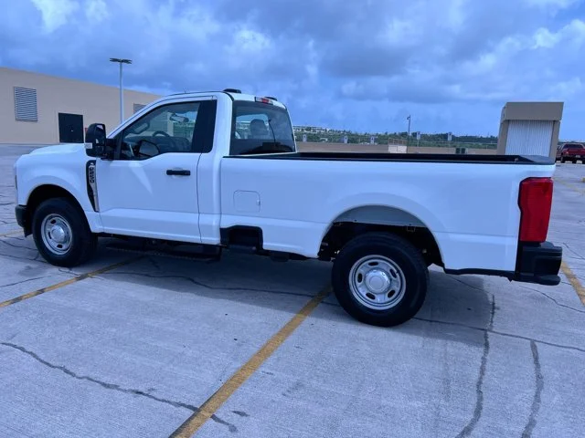 New 2026 OXFORD WHITE Ford XL image 3