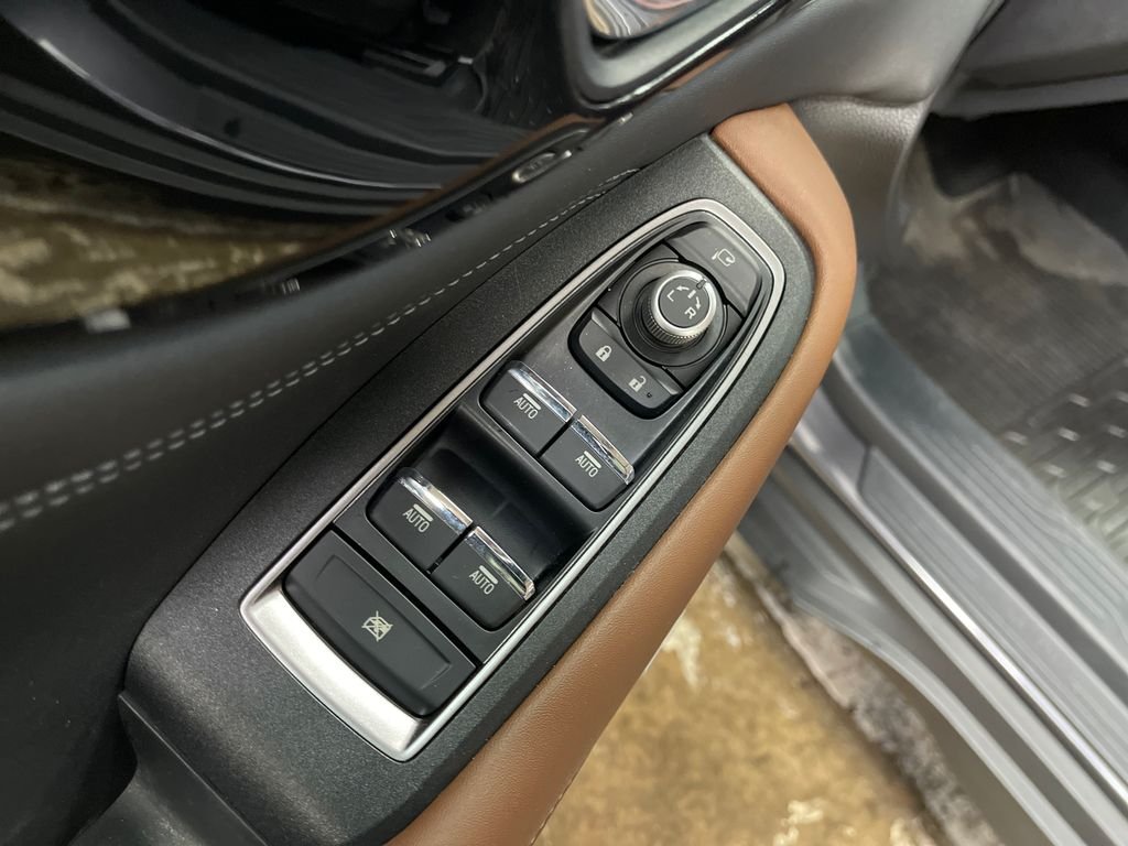 Certified Used 2022 Gray Subaru Touring image 17