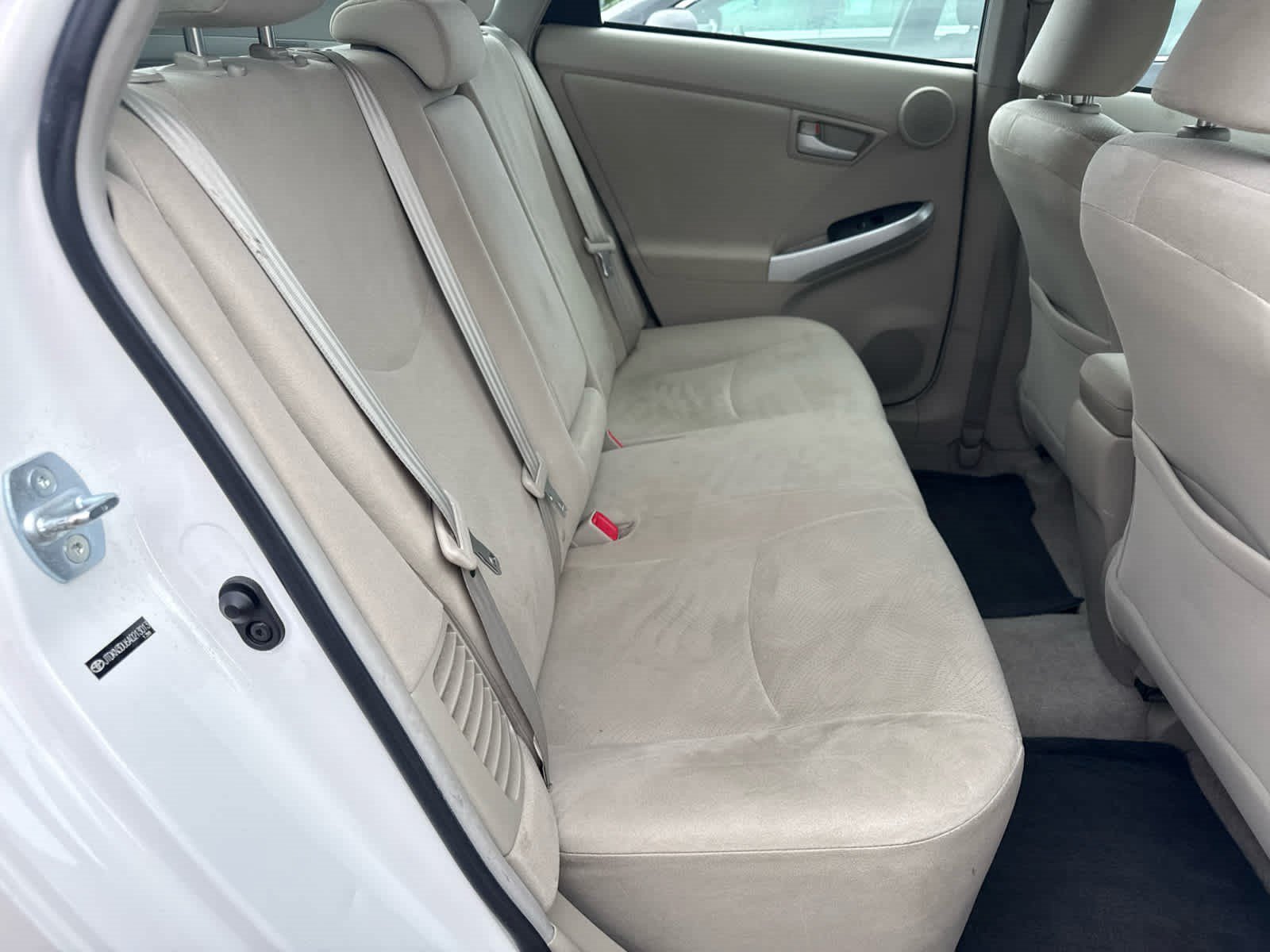 Used 2010 Blizzard Pearl Toyota III image 12