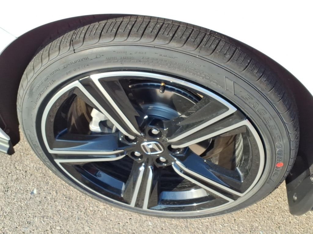 New 2026 Platinum White Pearl Honda SE image 15