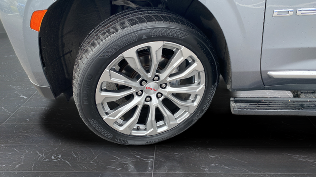 Used 2021 Gray GMC Denali image 41
