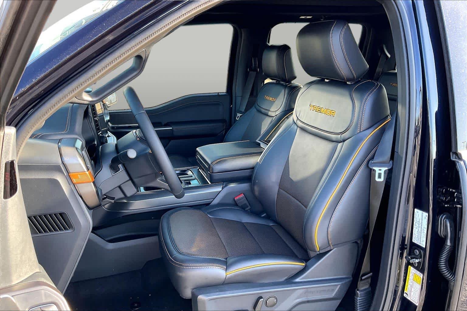 New 2026 Antimatter Blue Metallic Ford Tremor® image 7