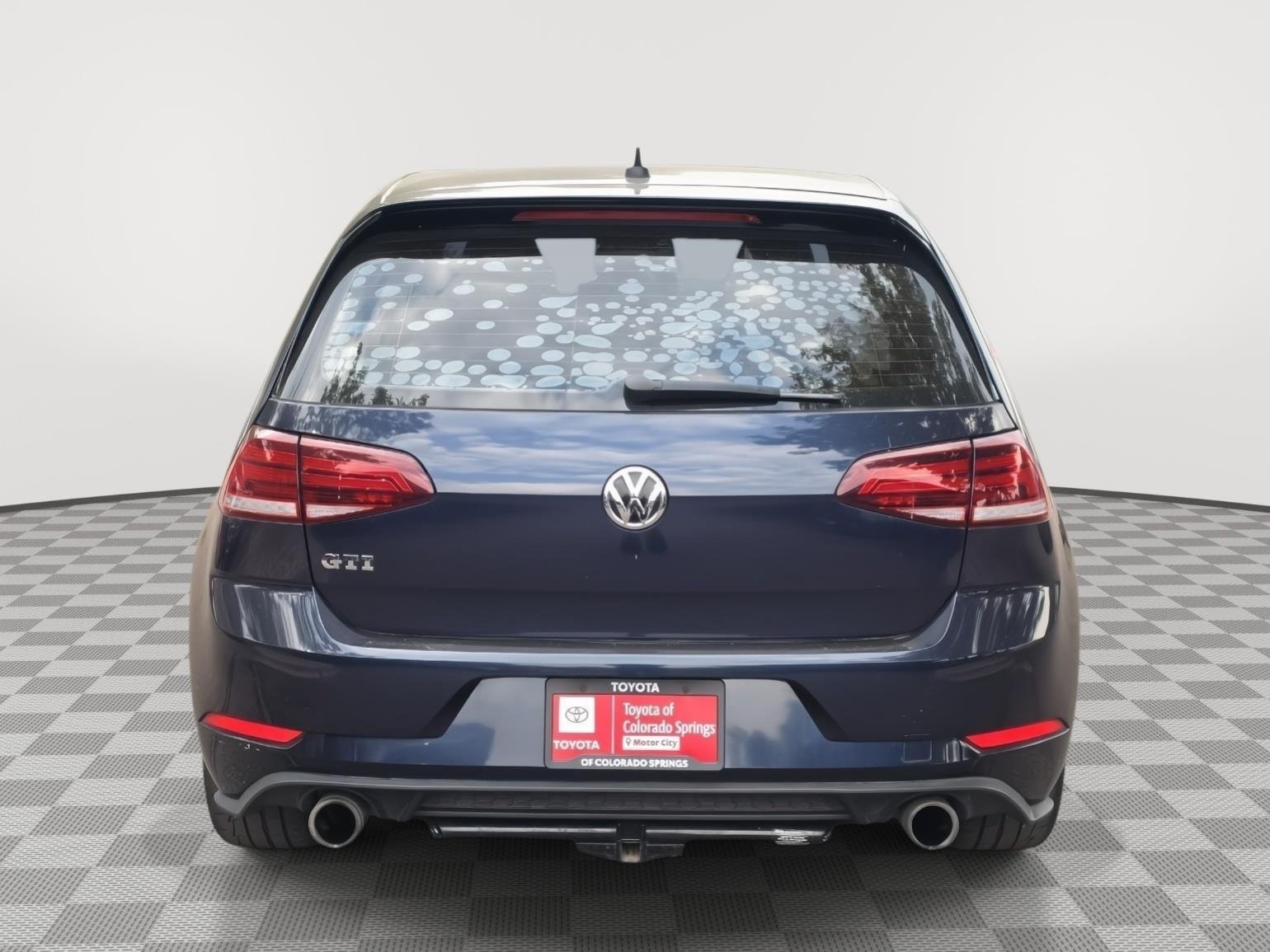 Used 2018 Night Blue Metallic Volkswagen S image 15