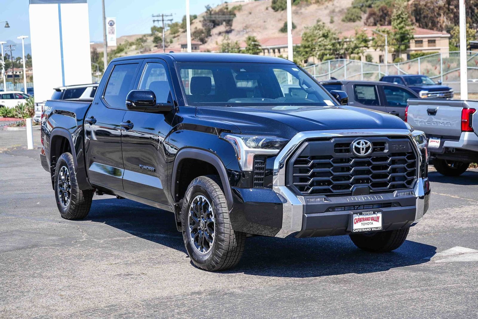 New 2026 Midnight Black Metallic Toyota  SR5 image 3