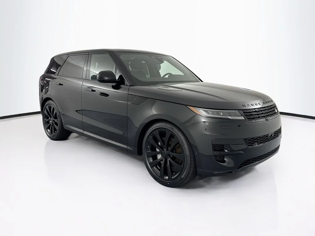 New 2026 Santorini Black Land Rover SE image 3