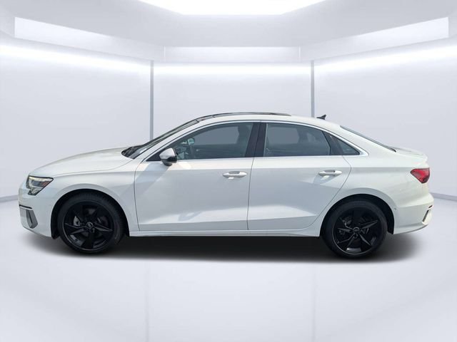 Used 2024 Ibis White Audi 40 Premium image 6