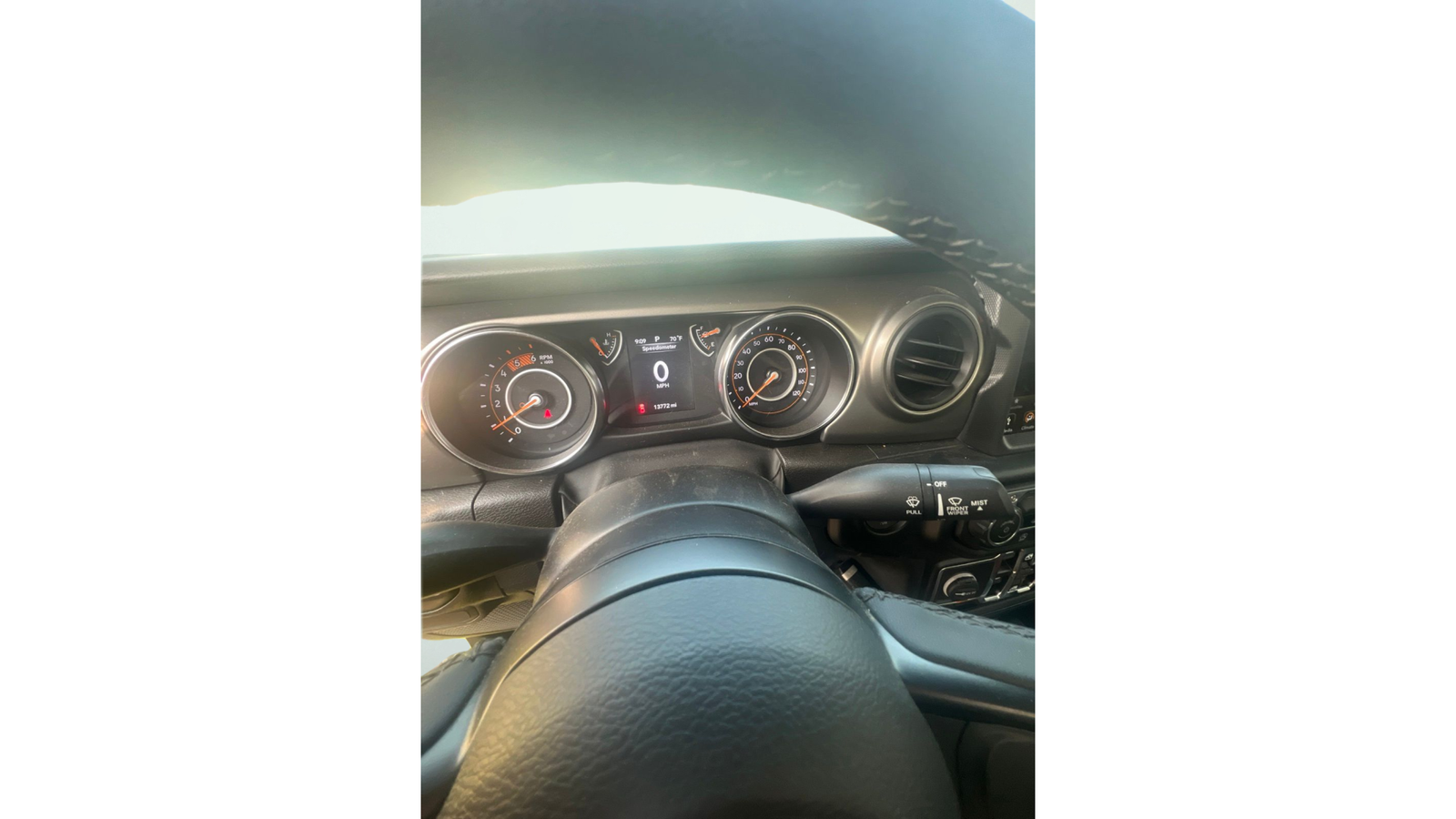 Used 2023 High Velocity Clearcoat Jeep Sport S image 8