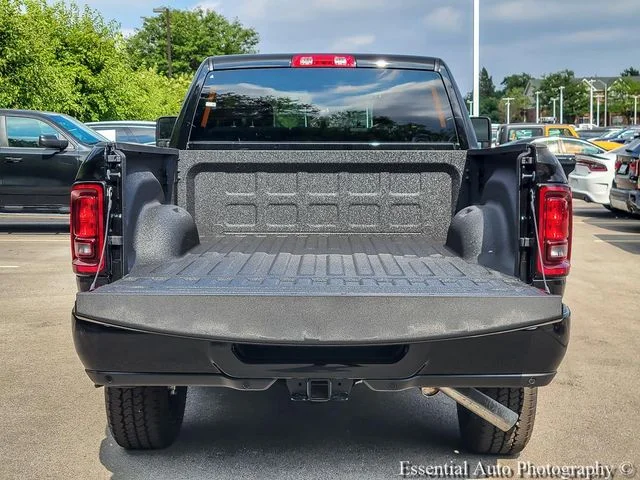 New 2026 Diamond Black Crystal Pearl-Coat Exterior Paint RAM Big Horn image 8