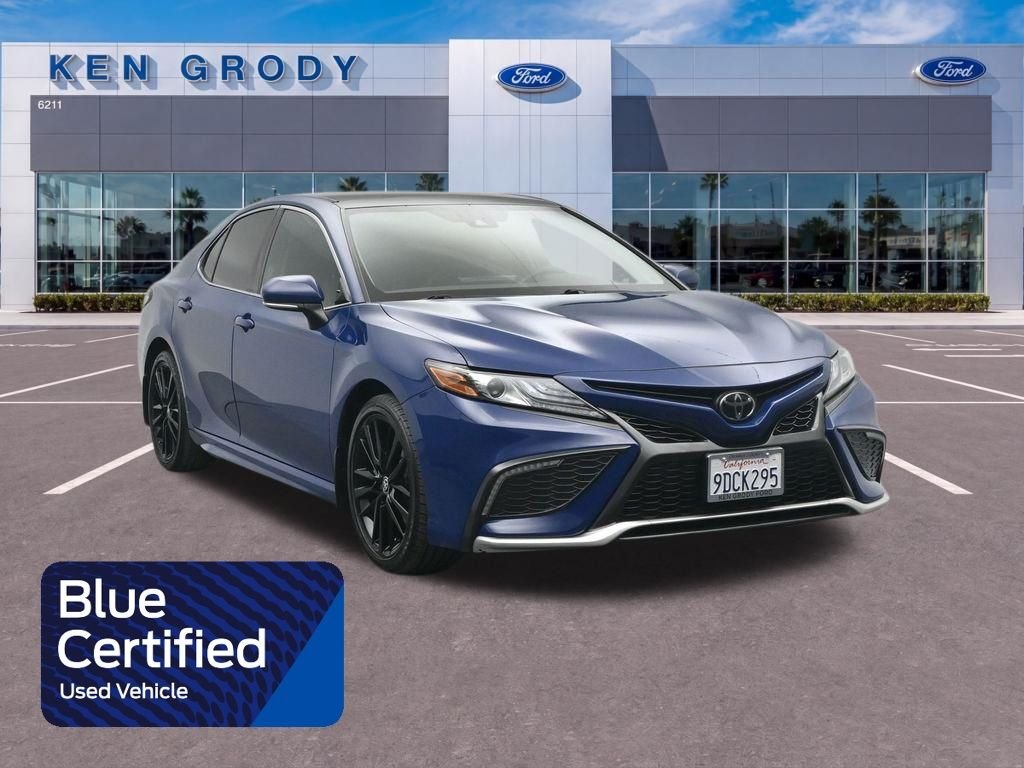 2023 Toyota Camry XSE's photo