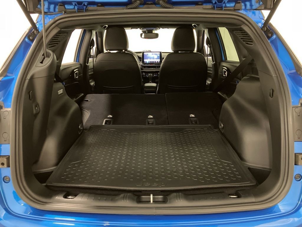 Used 2024 Hydro Blue Pearlcoat Jeep Trailhawk image 17
