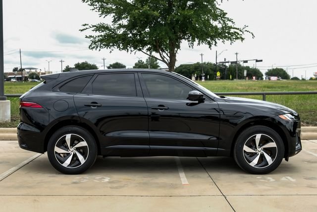 Used 2026 Santorini Black Metallic Jaguar P250 R-Dynamic S image 7