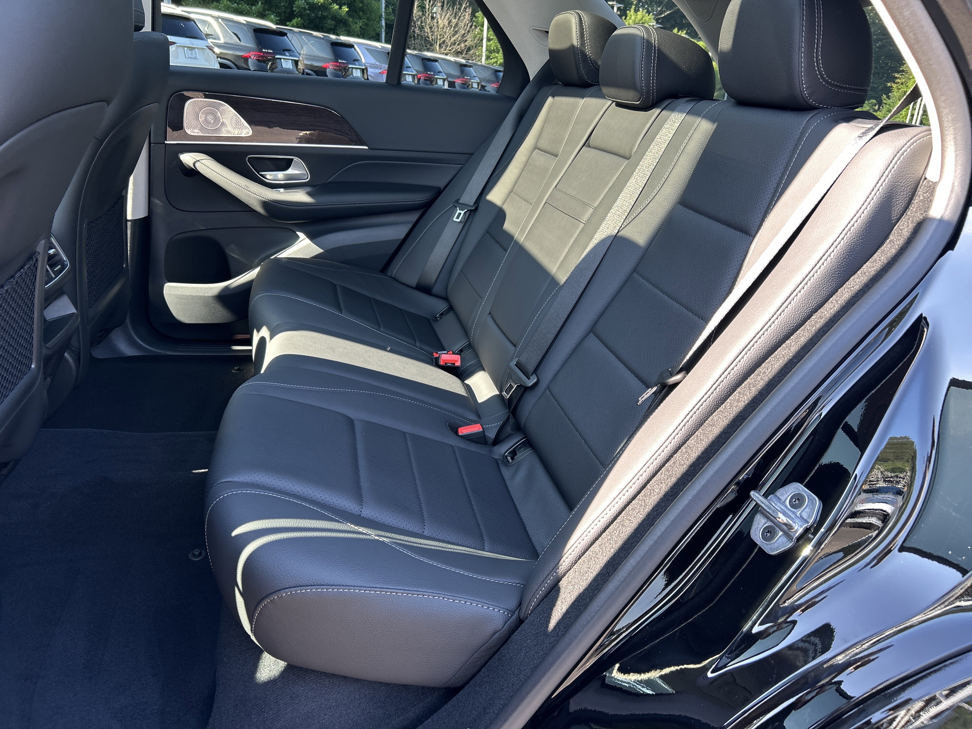 New 2026 Black Mercedes-Benz GLE 450 4MATIC® SUV image 36