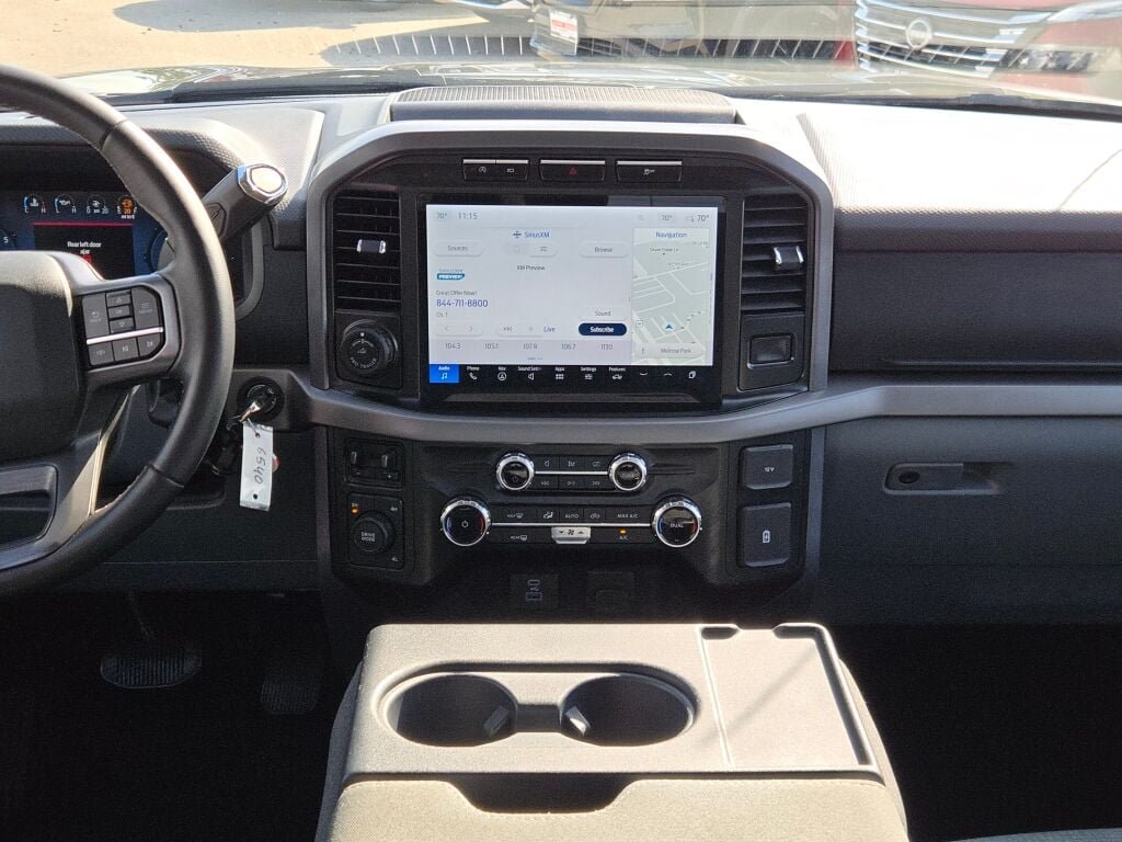 Used 2024 Black Ford XLT image 18