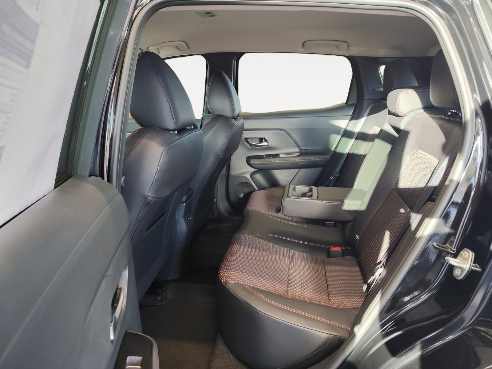 2026 Nissan KICKS SR - Photo 22