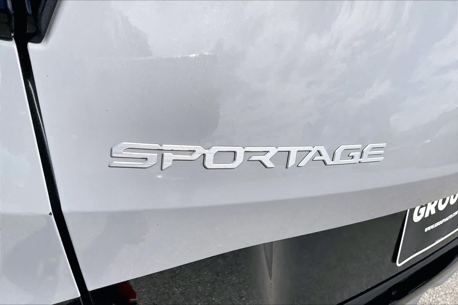 Used 2023 Wolf Gray Kia SX-Prestige image 10