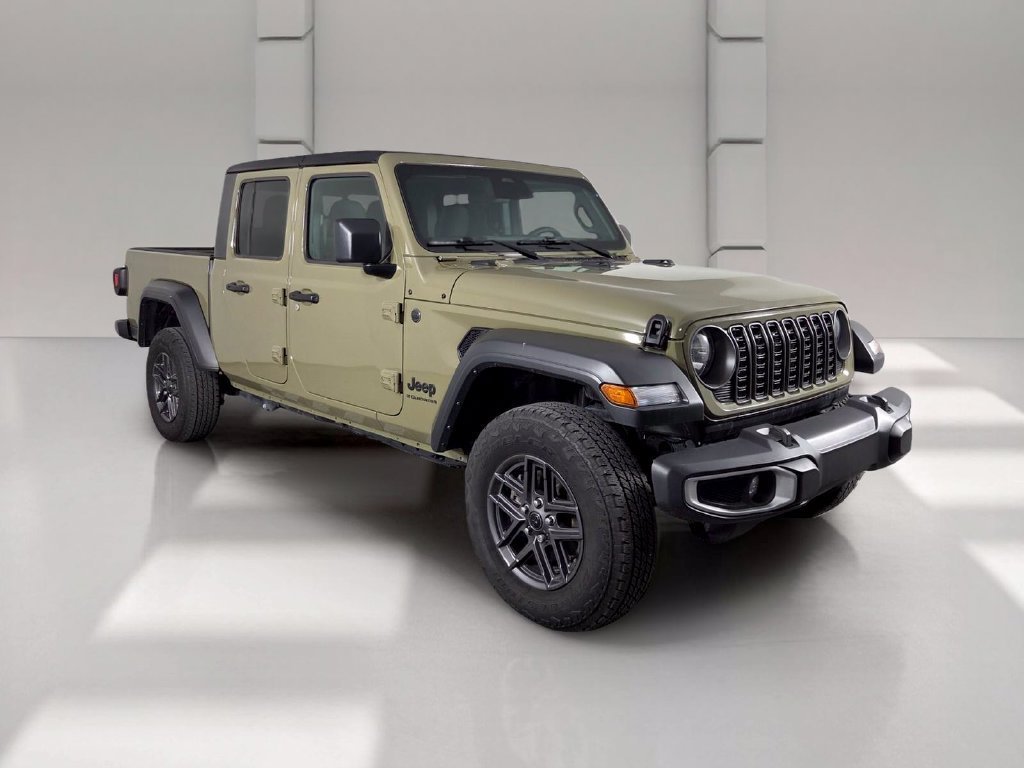 Used 2026 41 Jeep Sport S image 2