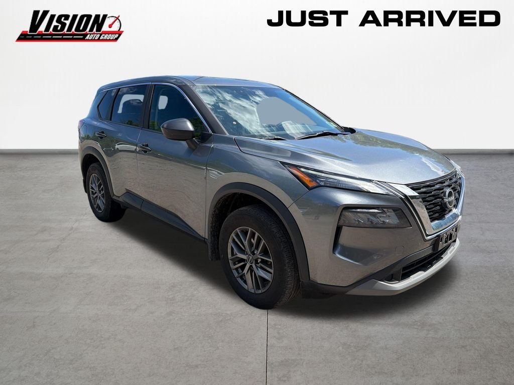 Used 2023 Gray Nissan S image 3