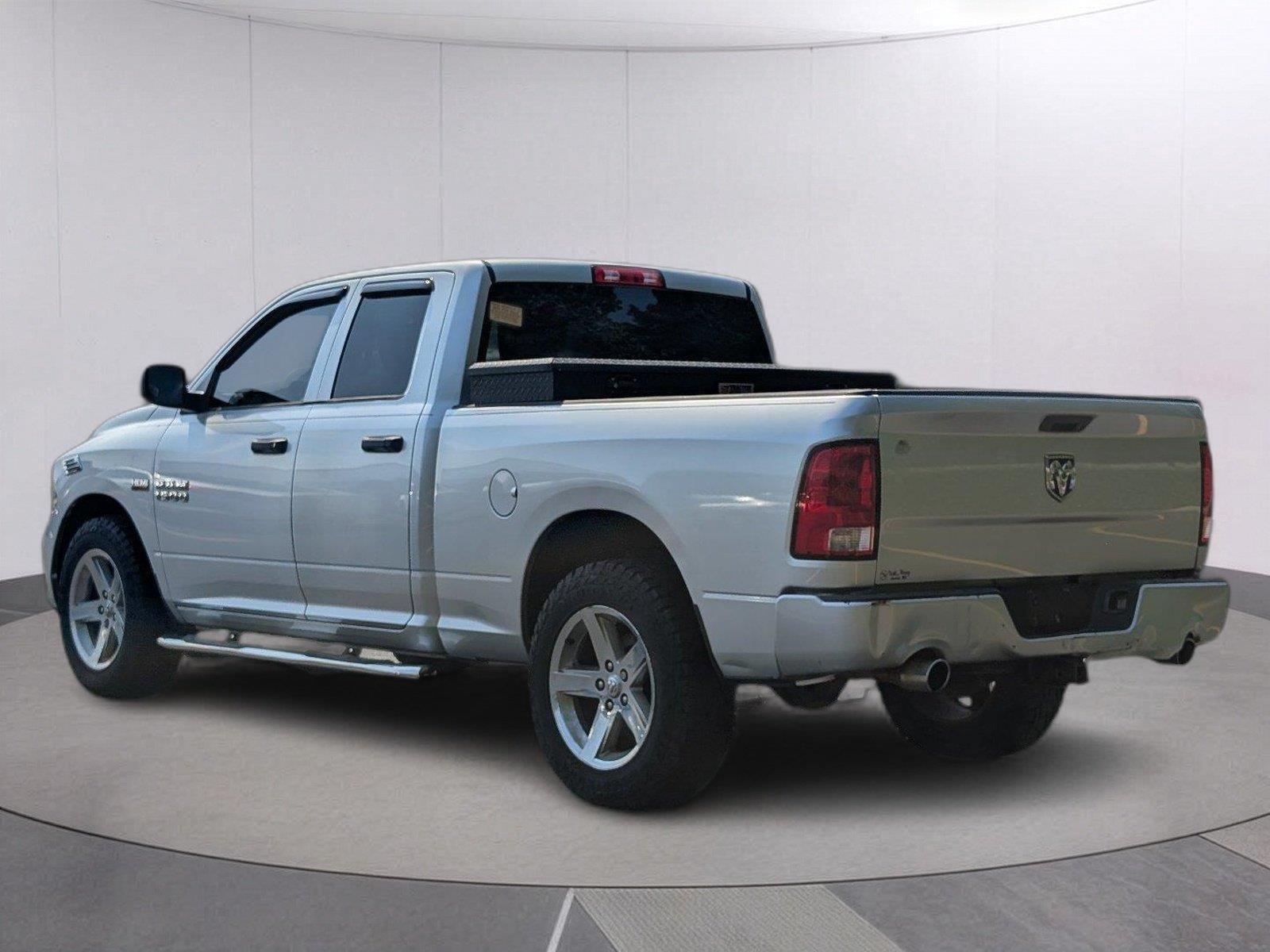 Used 2013 Bright Silver Metallic Ram Express image 3