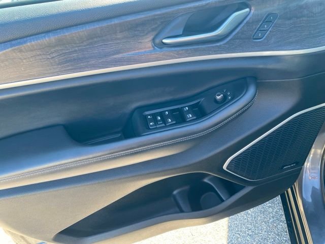 Used 2021 Gray Metallic Jeep Limited image 33