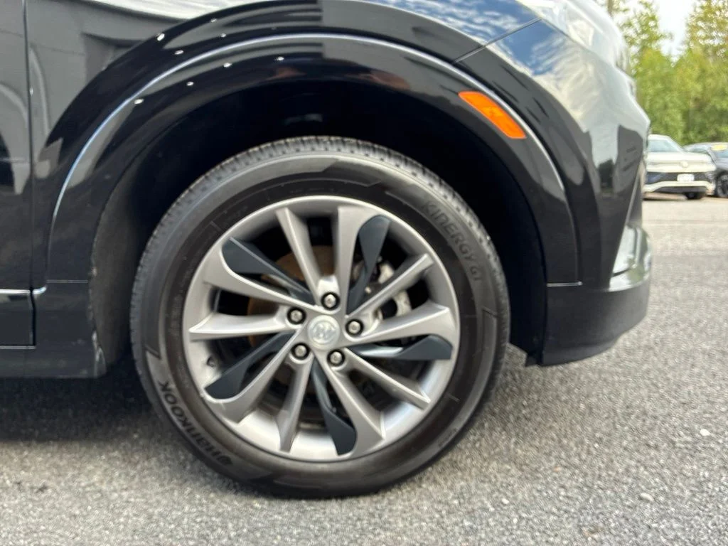 Used 2023 Black Buick Select image 35