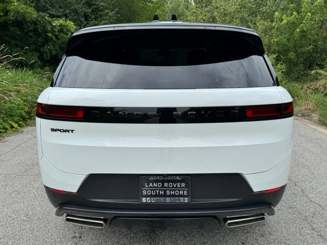 New 2026 Fuji White Land Rover SE image 6