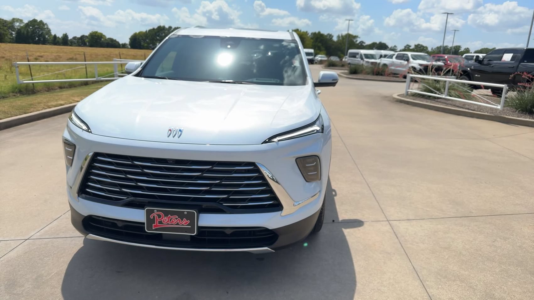 New 2026 Iridescent White Tricoat Buick Preferred image 4