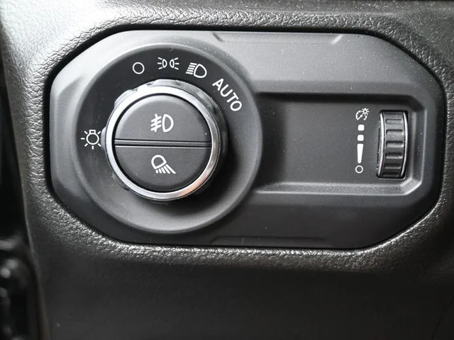 Used 2023 Black Jeep Mojave image 33