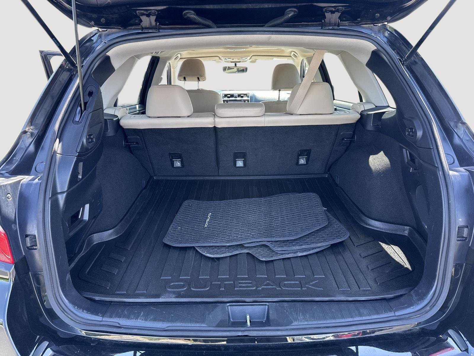 Used 2018 Crystal Black Silica Subaru Limited image 6