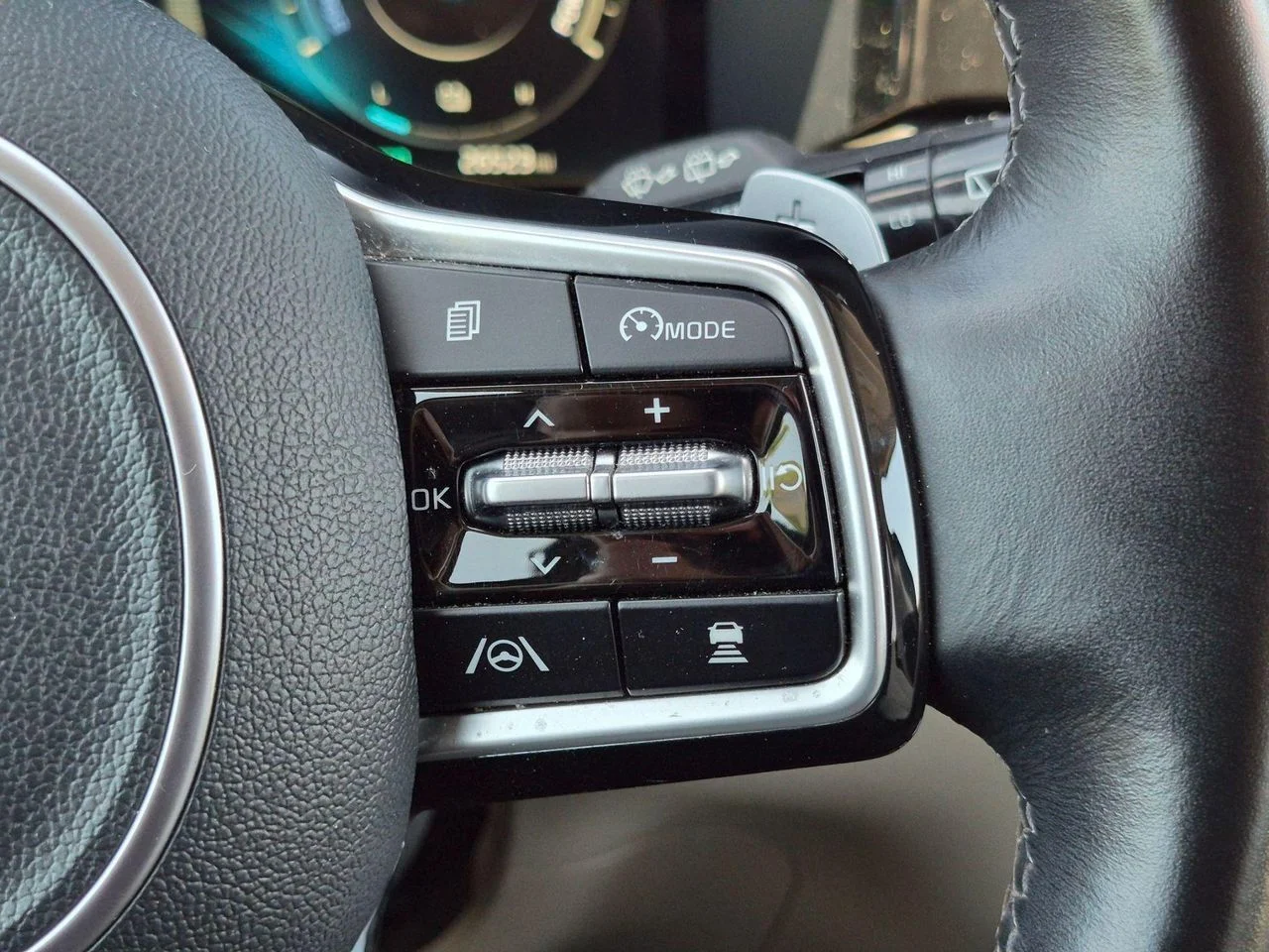 Used 2023 Aurora Black Kia SX Prestige image 15