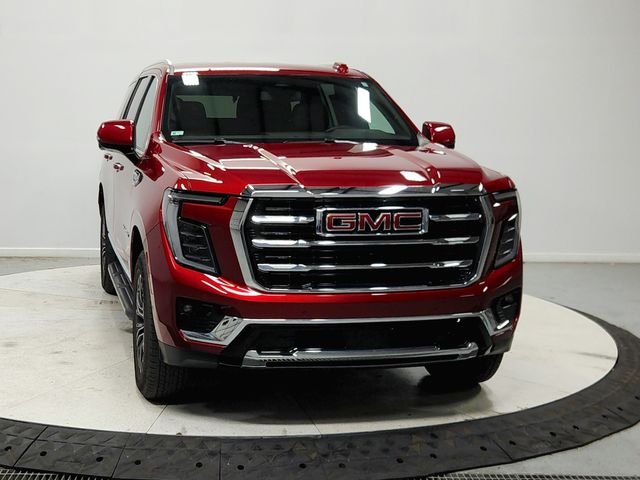 Used 2025 Red GMC Elevation image 3
