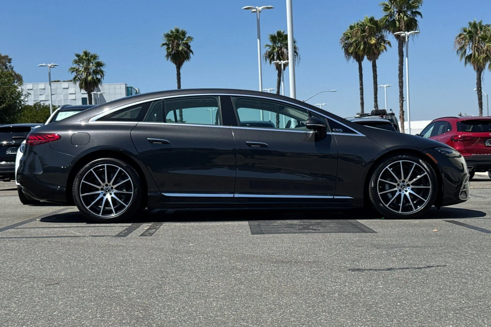 Certified Used 2022 Gray Mercedes-Benz 580 image 3