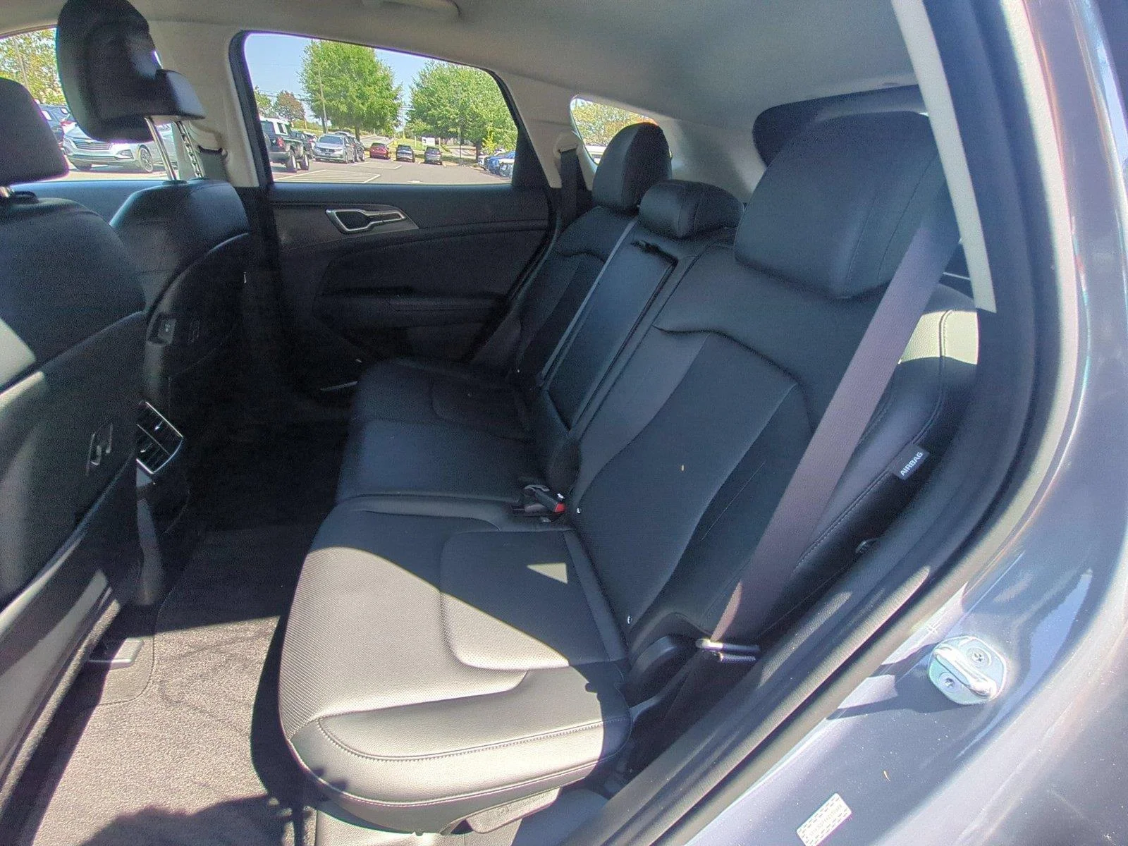 Used 2024 Everlasting Silver Kia EX image 33