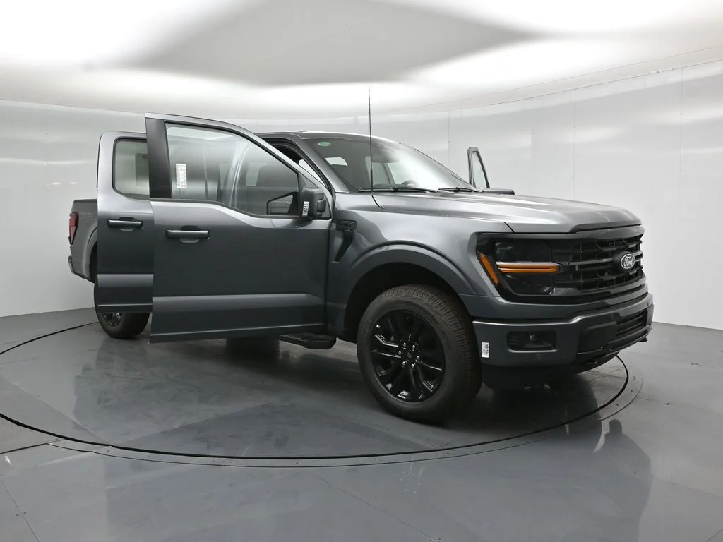 New 2026 Carbonized Gray Metallic Ford XLT image 30