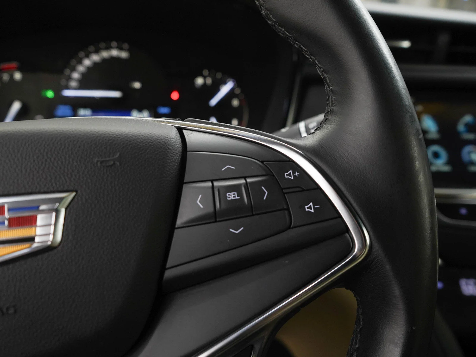 Used 2019 Shadow Metallic Cadillac Base image 26