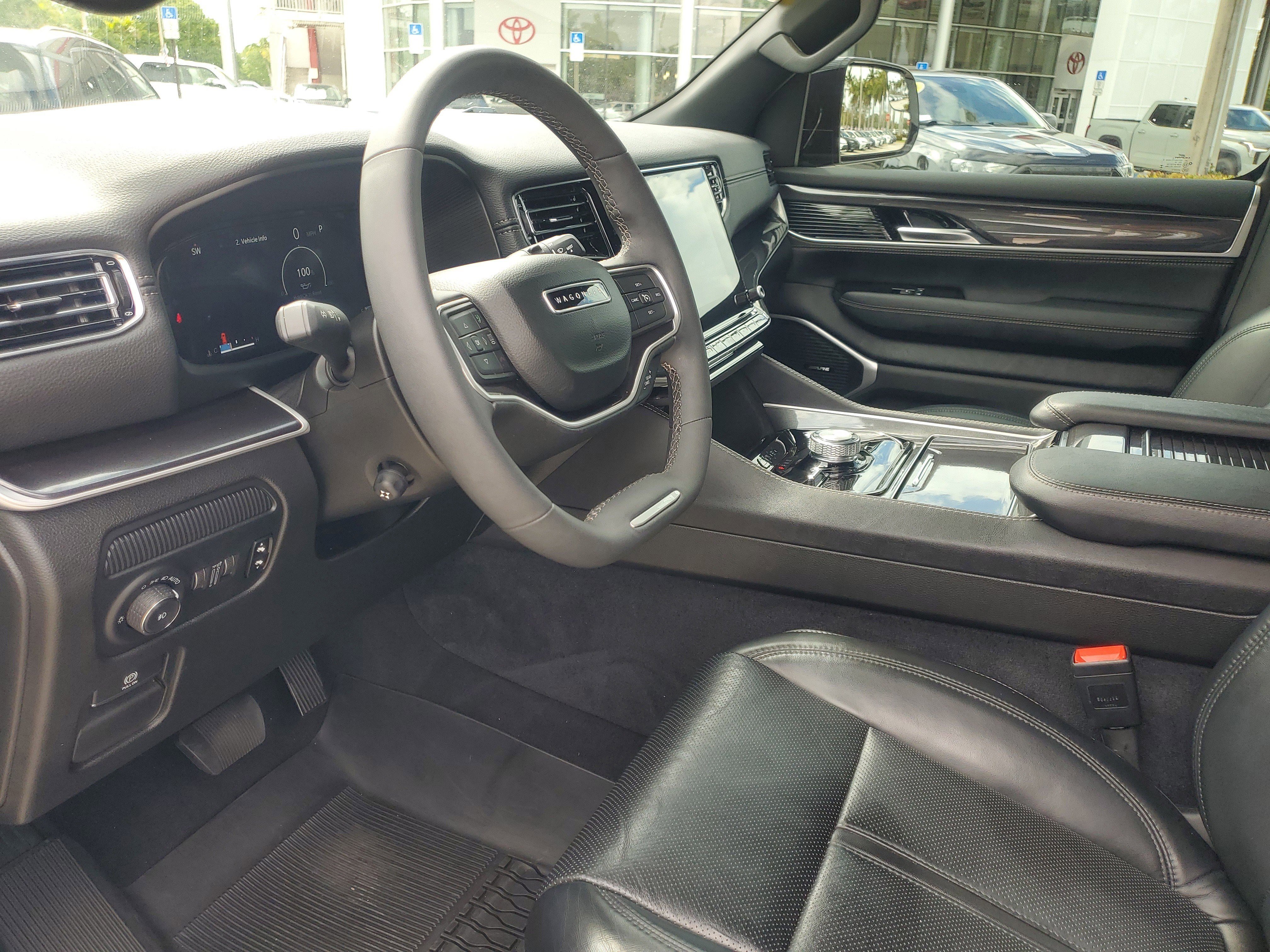 Used 2024 Bright White Clearcoat Jeep Base image 17