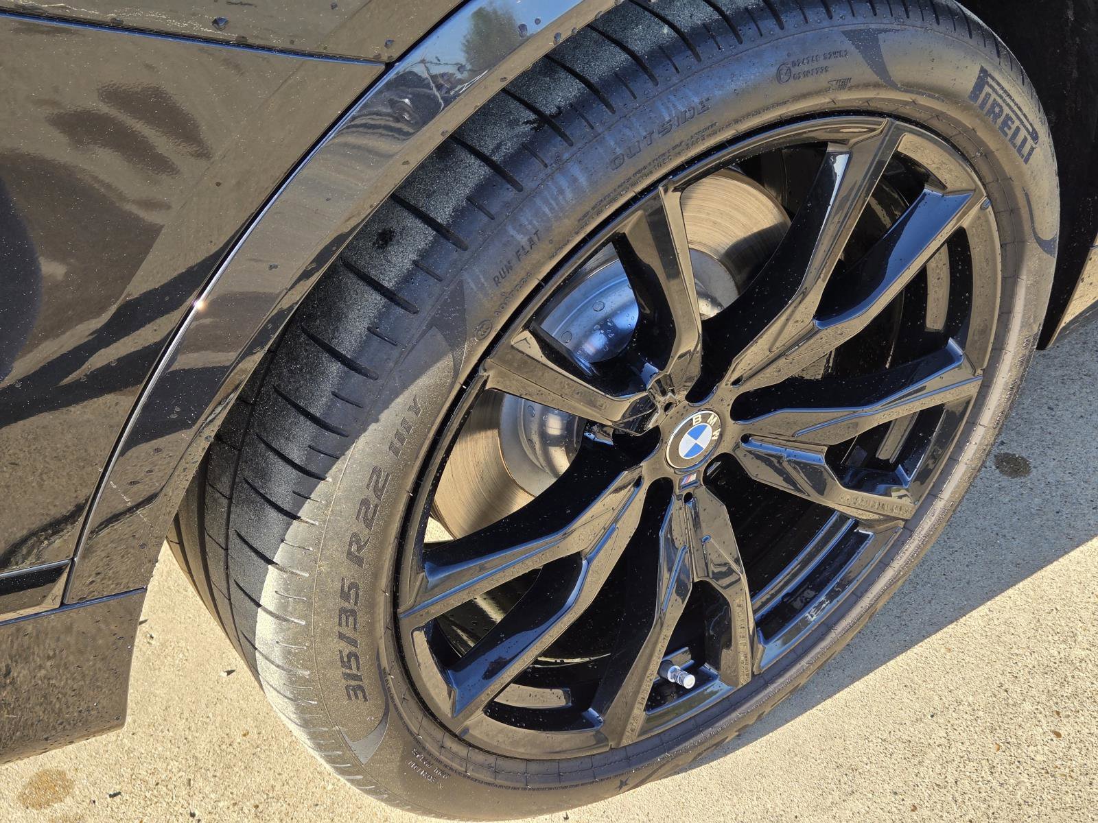 Used 2024 Black Sapphire Metallic BMW M60i image 10