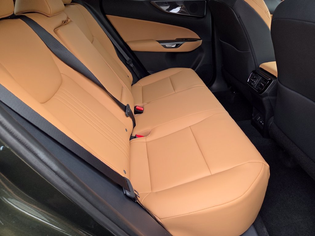 New 2026 Nori Green Pearl Lexus PREMIUM image 5