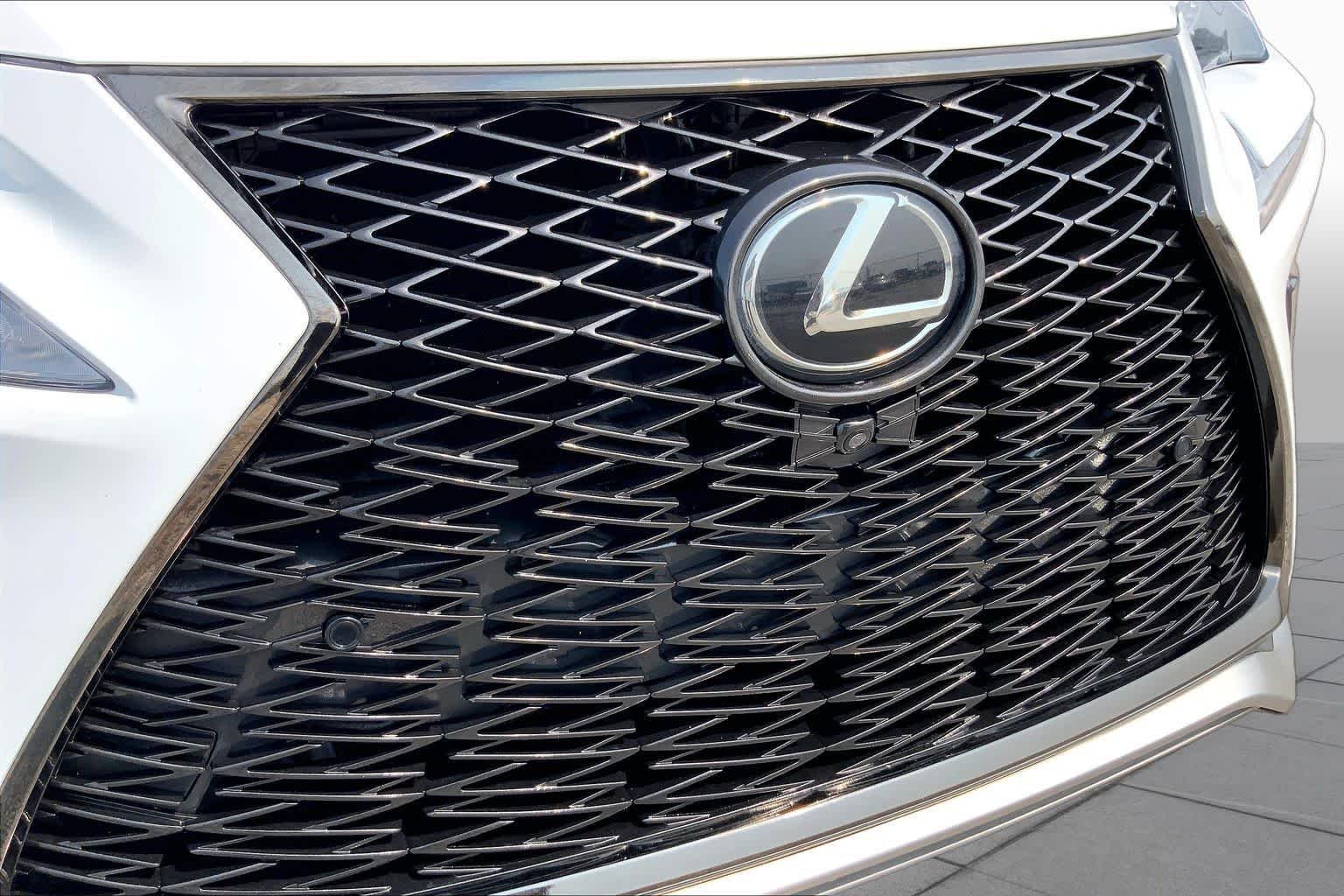 Used 2021 Ultra White Lexus F SPORT image 29
