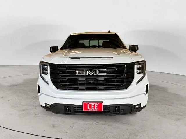 Used 2023 White GMC Elevation image 9