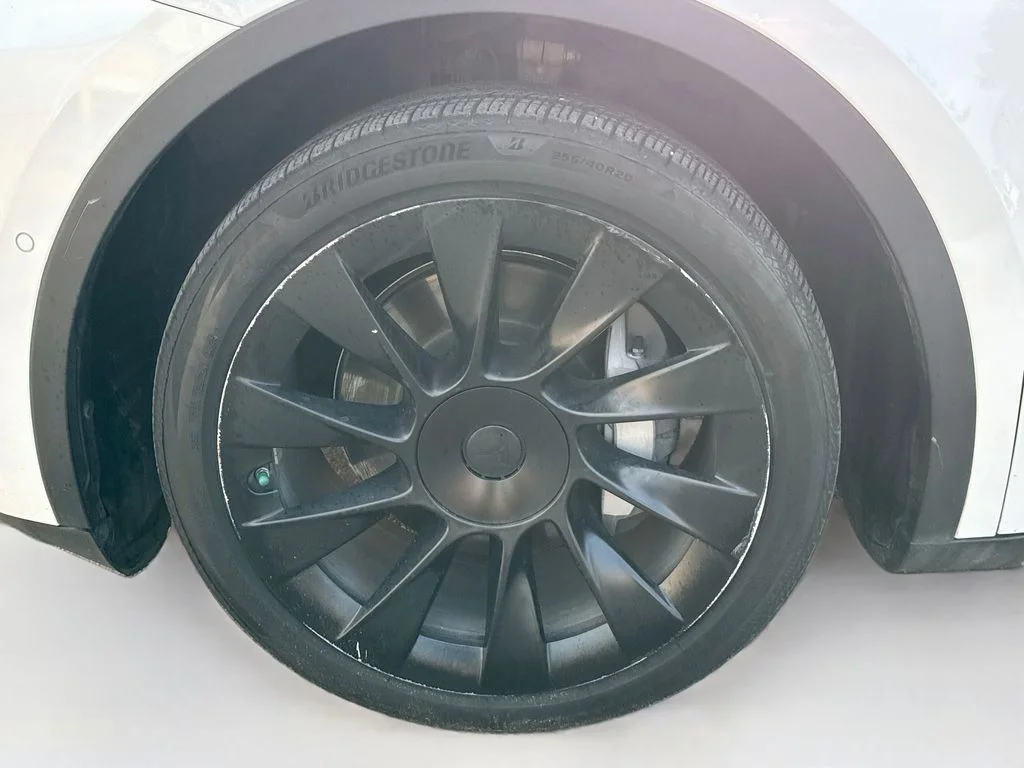 Used 2021 White Tesla Long Range image 33