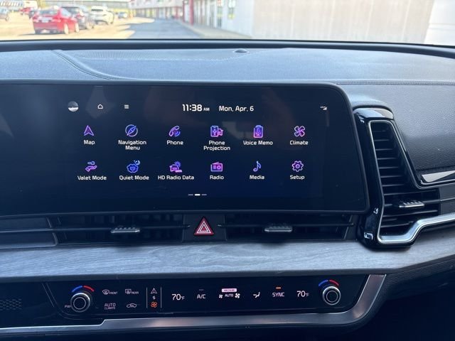 Certified Used 2024 Ebony Black Kia X-Line image 13