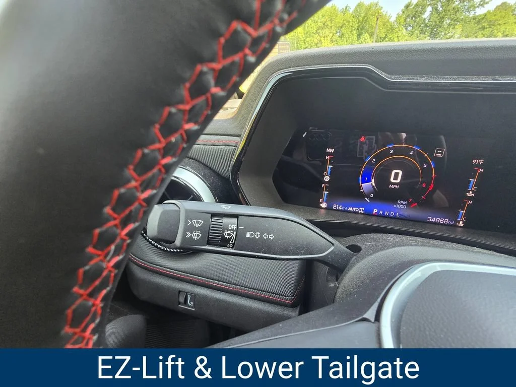 Used 2023 Summit White Chevrolet Z71 image 28