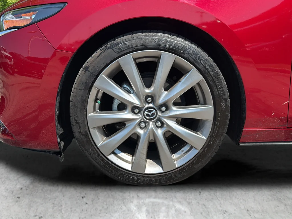 Used 2019 Red Mazda Preferred image 33