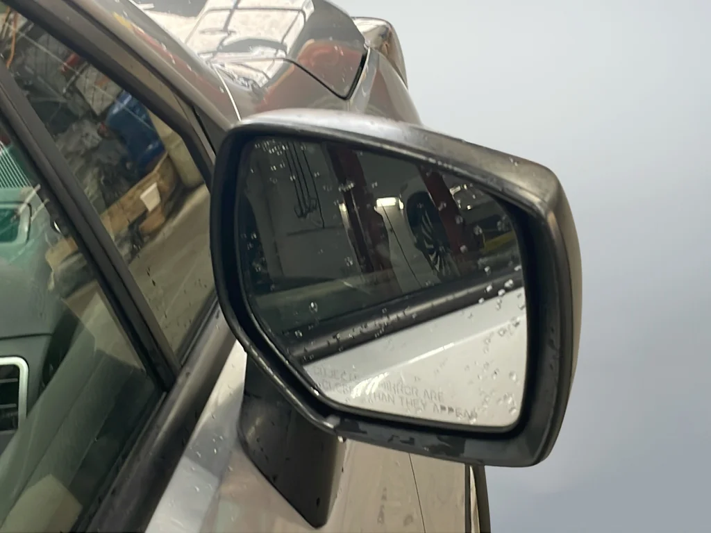 Used 2018 Silver Subaru 2.5i image 39