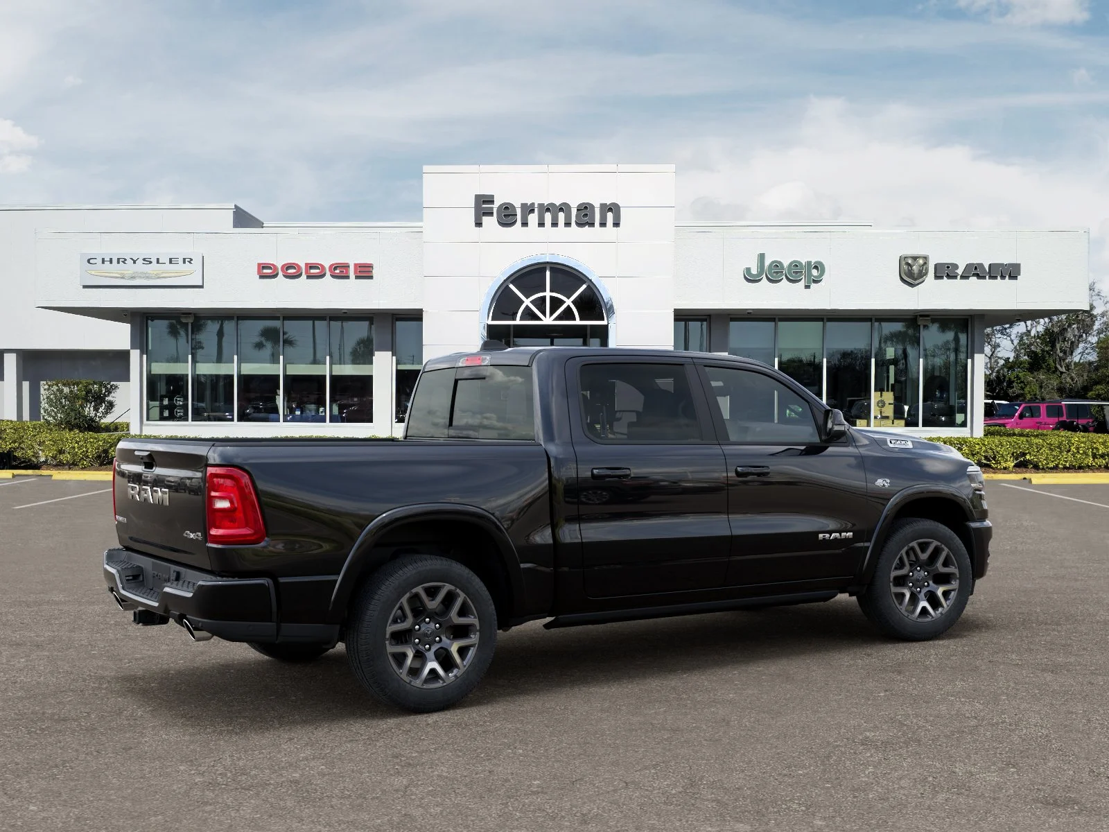 New 2026 Diamond Black Crystal Pearl-Coat Exterior Paint RAM Laramie image 36